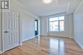 173 Mumbai Dr in Markham, ON - Building Photo - Building Photo