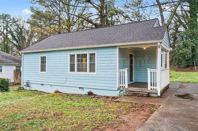 property at 2135 Jernigan Dr SE