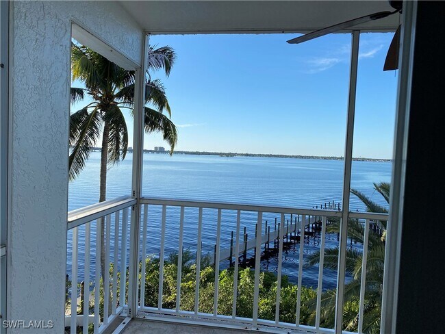 property at 2875 Palm Beach Blvd