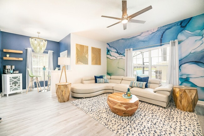 8938 Cuban Palm Rd in Kissimmee, FL - Building Photo - Building Photo