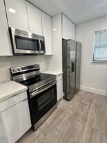1220 NW 122nd Ter in Pembroke Pines, FL - Building Photo