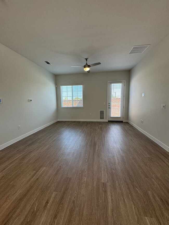 3800 Golden Triangle Blvd in Fort Worth, TX - Building Photo - Building Photo