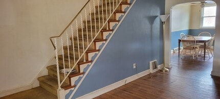 867 Gainsboro Rd in Drexel Hill, PA - Foto de edificio - Building Photo
