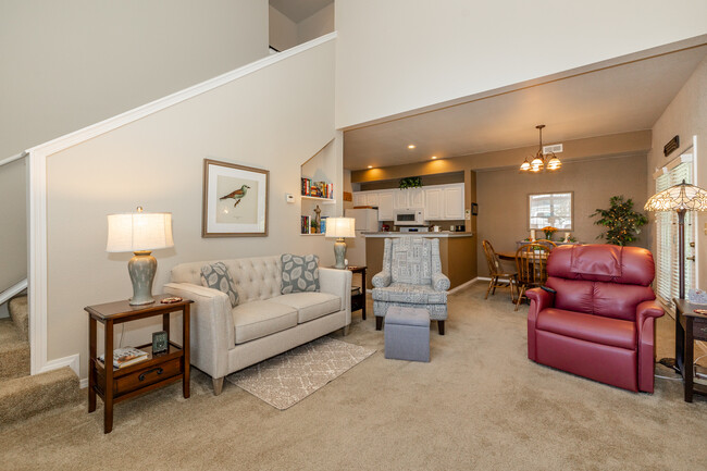 Quarters at Cambridge Apartments & Townhomes in Wichita, KS - Foto de edificio - Interior Photo