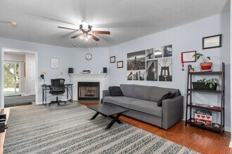 1102 22nd St NE, Unit 604 in Hickory, NC - Building Photo - Building Photo