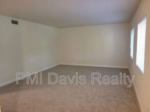 1800 Park Ave in Orange Park, FL - Foto de edificio - Building Photo