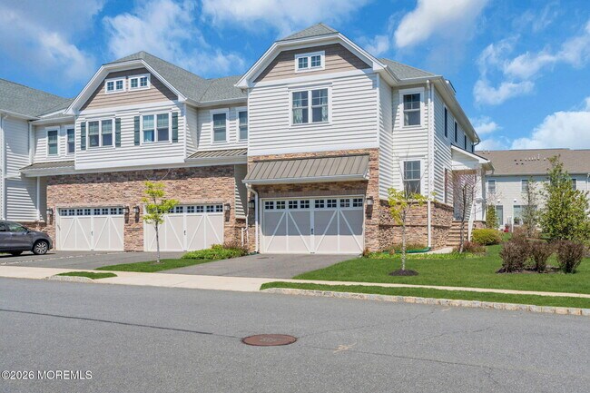 2 Malcolm Way in Lincroft, NJ - Building Photo - Building Photo