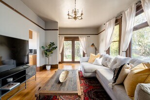 2737 NE Martin Luther King Jr Blvd, Unit SI ID1612034P in Portland, OR - Building Photo