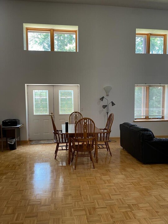 910-1C Robin Rd, Unit Loft in State College, PA - Building Photo