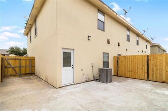 1309 W Fig Ave in Pharr, TX - Building Photo - Building Photo