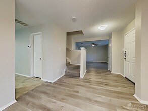 1113 Beeblossom Dr in Desoto, TX - Building Photo - Building Photo