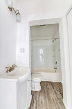 919 Lillian St in Pittsburgh, PA - Building Photo - Building Photo