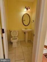 6203 Abbottsbury Row in Alexandria, VA - Building Photo - Building Photo