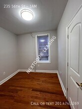 235 56th St in West New York, NJ - Building Photo - Building Photo