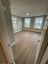 541 Pine St in Manchester, NH - Building Photo - Building Photo