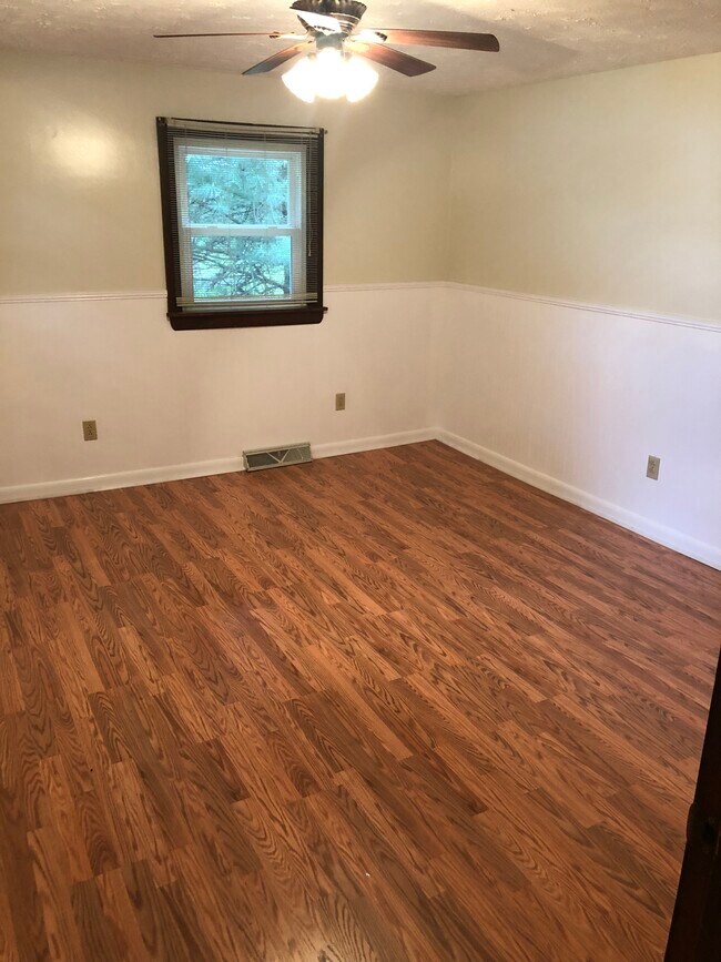 108 E Buck Ave Rentals in Rural Retreat, VA