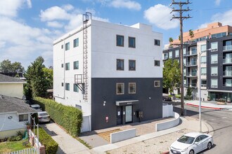 8637 Olin St in Los Angeles, CA - Building Photo - Building Photo