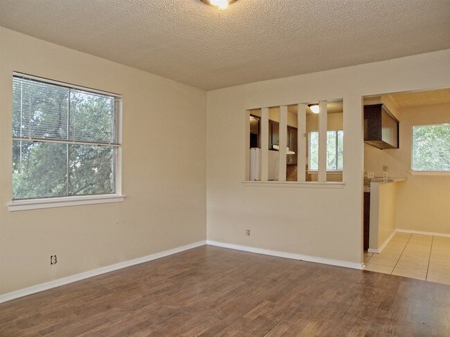 509 Cedar Dr-Unit -206 in Georgetown, TX - Building Photo - Building Photo