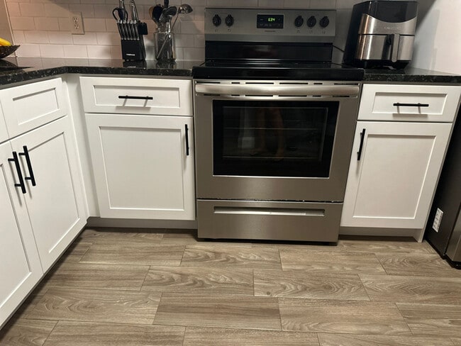 property at 5082 Ernst Ct