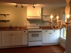 105 N Main St, Unit 105 in Mullica Hill, NJ - Building Photo