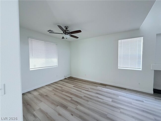 9584 Withering Pine St in Las Vegas, NV - Building Photo - Building Photo