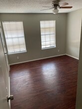 8110 Foxfire Ln, Unit B in White Settlement, TX - Foto de edificio - Building Photo