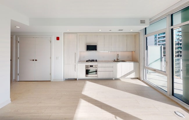 property at 362 N Halsted St