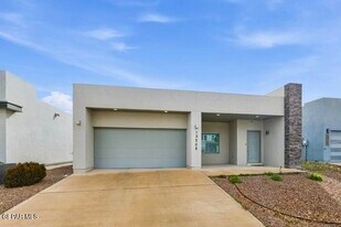 13208 Pocklington Rd in El Paso, TX - Building Photo