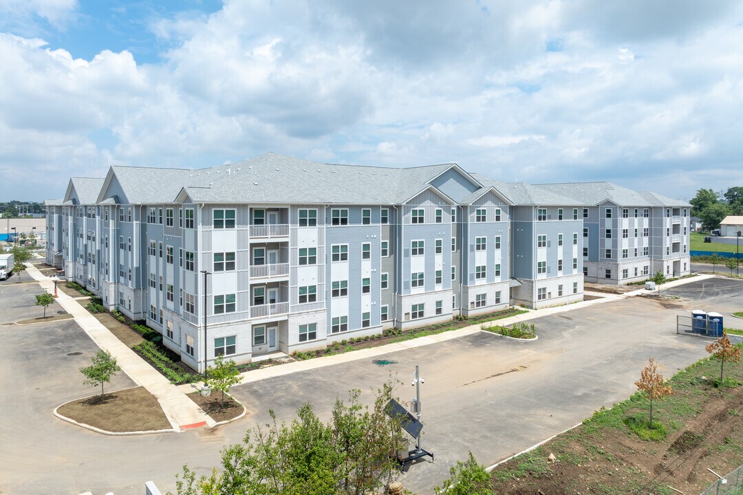 The Lofton in Columbus, OH - Building Photo