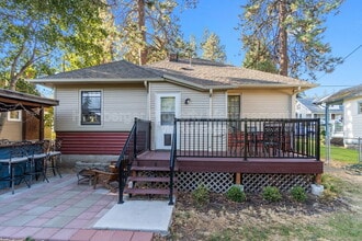 1311 E 16th Ave in Spokane, WA - Foto de edificio - Building Photo