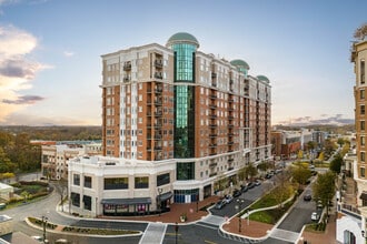 Grandview at Annapolis Towne Centre in Annapolis, MD - Building Photo - Building Photo