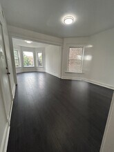 704 W Garfield Blvd, Unit 2 in Chicago, IL - Building Photo - Building Photo