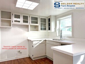 30 Highland Dr in Ukiah, CA - Building Photo - Building Photo