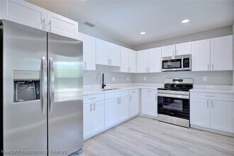 1462 Aleutian St NE in Lake Placid, FL - Building Photo - Building Photo
