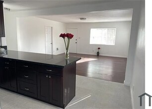 1171 Elm Ave in Chula Vista, CA - Building Photo - Building Photo