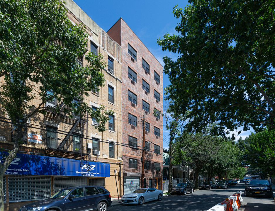 2131 Mapes Ave in Bronx, NY - Building Photo