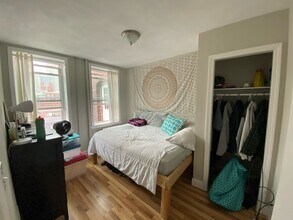 221 Hanover St, Unit 27 in Boston, MA - Building Photo - Building Photo