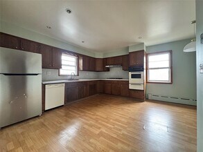 3 Armstrong Ave in Yonkers, NY - Building Photo - Building Photo
