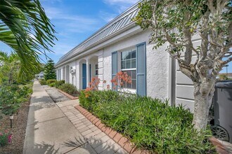 9819 Hernando Ct in Bradenton, FL - Building Photo - Building Photo