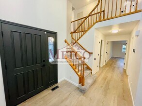 2963 Sarah Ln in Eugene, OR - Building Photo - Building Photo