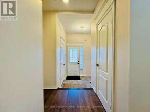 22 Casa Grande St in Richmond Hill, ON - Building Photo - Building Photo