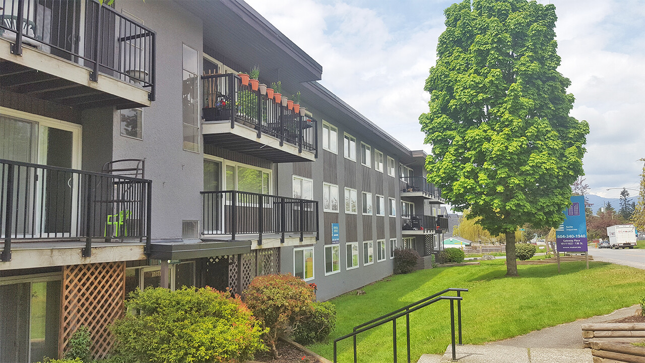 Gateway Place in Surrey, BC - Building Photo