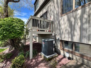 10 Sycamore Dr in Middletown, NY - Building Photo - Building Photo