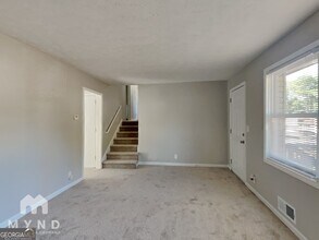 2945 Botany Dr in Jonesboro, GA - Building Photo - Building Photo