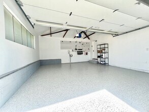 420 Tamarac Drive in Pasadena, CA - Foto de edificio - Building Photo