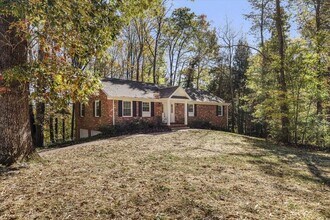 2500 Kimbrough Cir in Charlottesville, VA - Building Photo - Building Photo