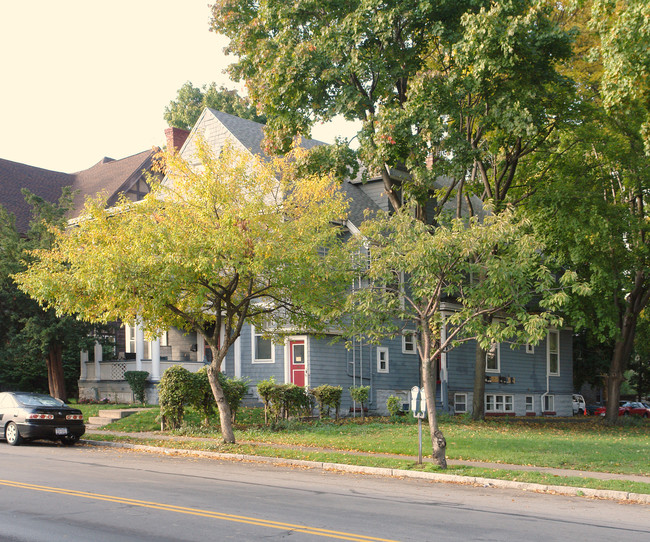 229-235 S Plymouth Ave in Rochester, NY - Building Photo - Building Photo