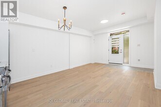 475 Ossington Ave in Toronto, ON - Building Photo - Building Photo