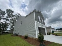 206 Belmonte Drive in Myrtle Beach, SC - Foto de edificio - Building Photo