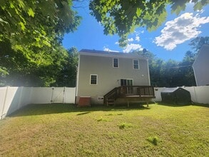 105 Sanborn St in Fitchburg, MA - Building Photo - Building Photo